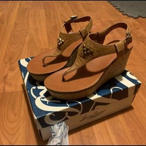 Lucky Brand Wedge Sandals